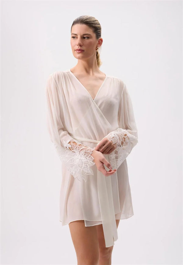 Delight Cover up in Ivory - Romantiques