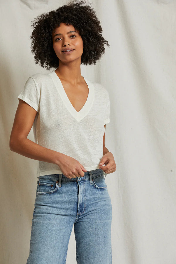 Rosie Linen Jersey V-Neck Tee in Natural - Romantiques