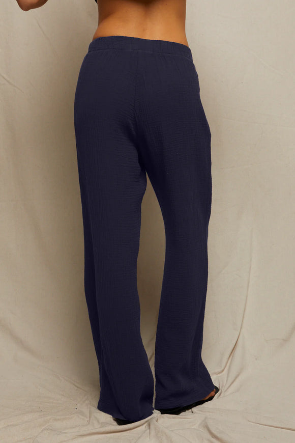 The Mina Double Gauze Pull On Pant in Navy - Romantiques