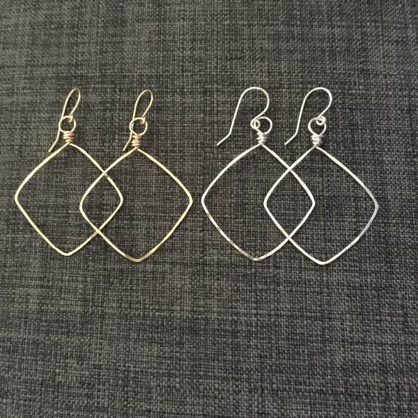 Small Hammered Diamond Hoops in 14k Gold fill - Romantiques