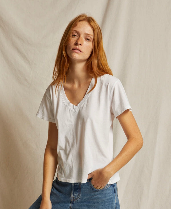 The Hendrix Basic V-Neck Tee - Romantiques
