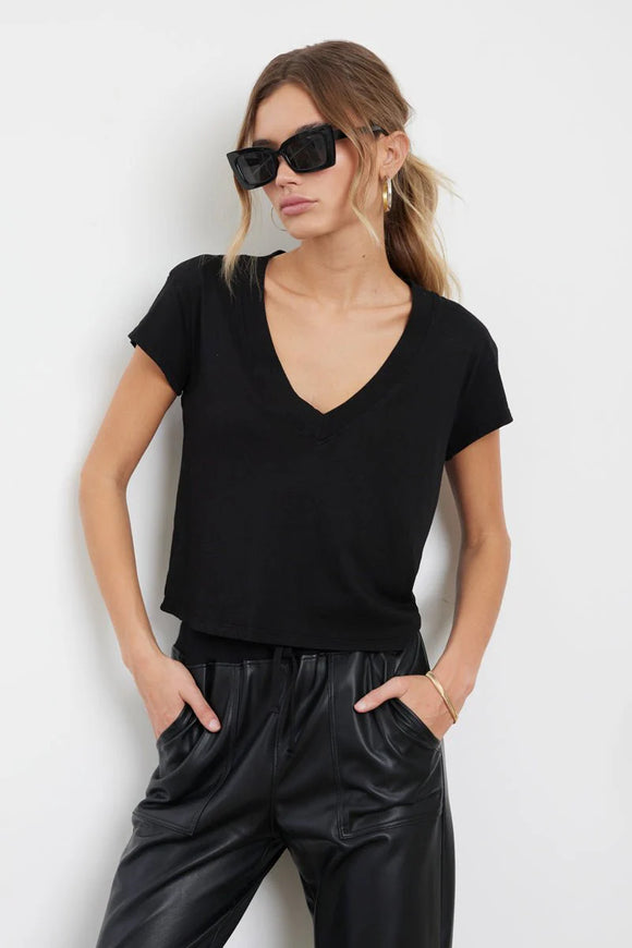 Suri deep vneck tee