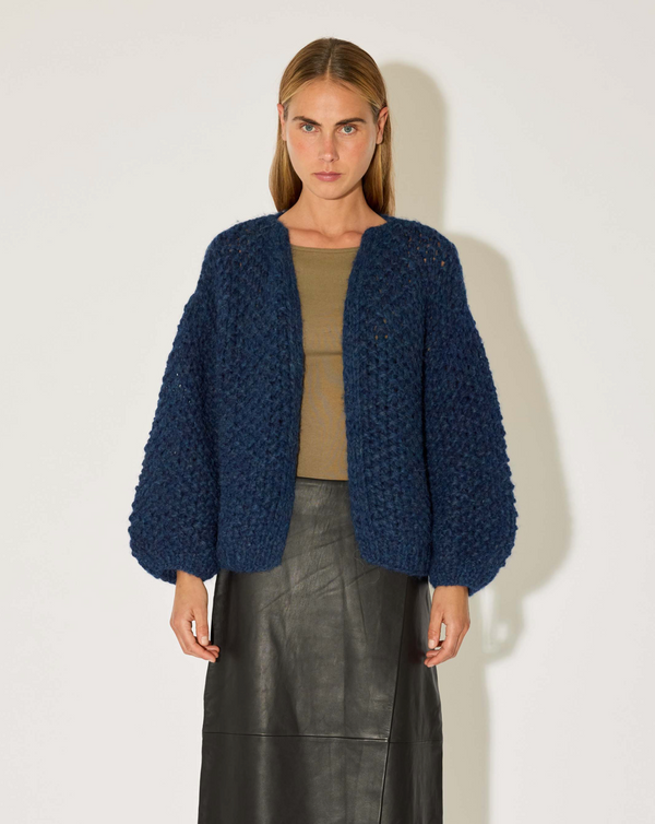Chunky Alpaca Pearl Pattern Bomber Cardigan In Denim - Romantiques