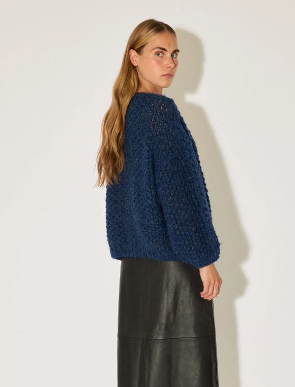 Chunky Alpaca Pearl Pattern Bomber Cardigan In Denim - Romantiques