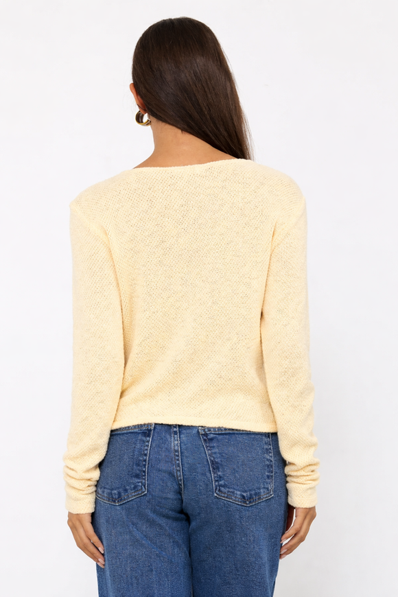 Orion Pullover Sweater in Butter - Romantiques