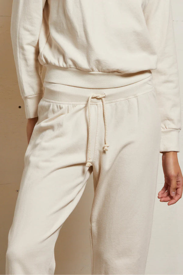 Jamaica Beach Fleece Straight Leg Sweat Pant in Sugar - Romantiques