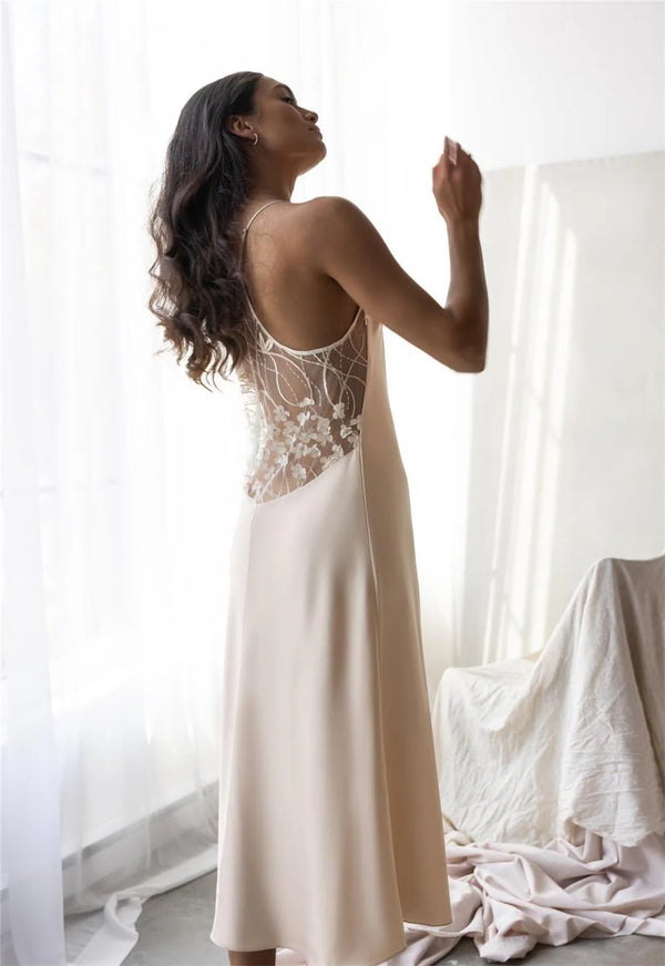 Kiss Gown in Champagne