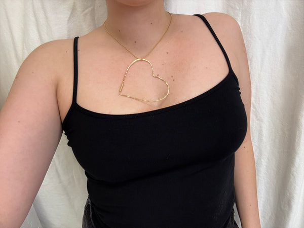 Big Hammered Heart Necklace - Romantiques