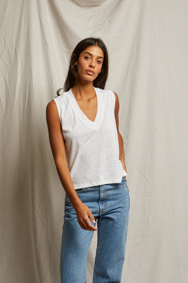 Lucy Linen Jersey Sleeveless V-Neck Tank in Oatmeal - Romantiques