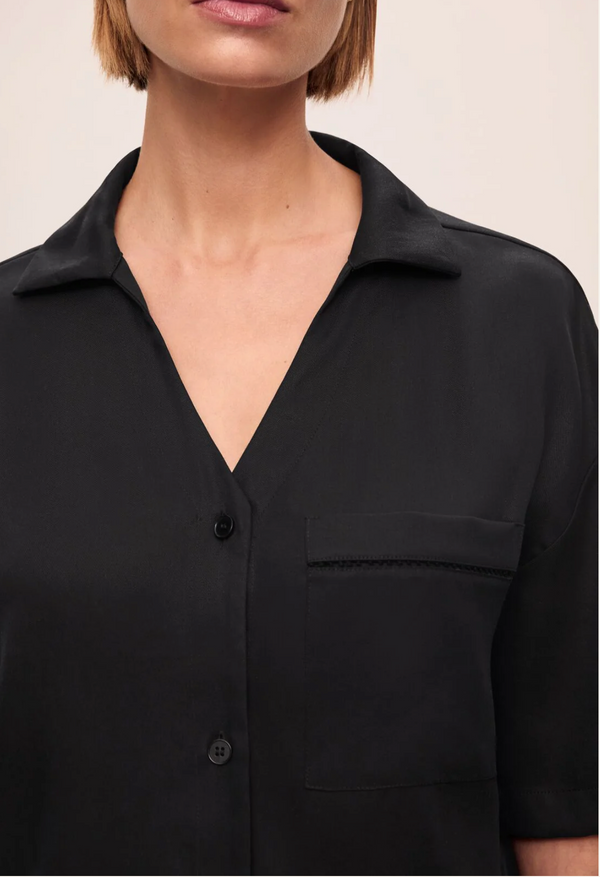 Tencel Woven Short Sleeve Top In Black - Romantiques