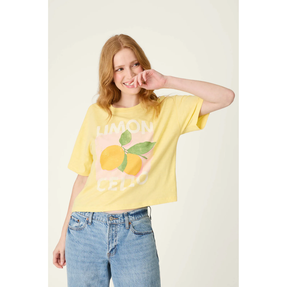 La Dolce Spritz Limoncello Graphic Tee in Limon - Romantiques