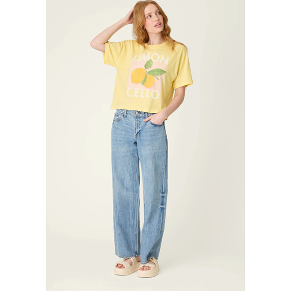 La Dolce Spritz Limoncello Graphic Tee in Limon - Romantiques
